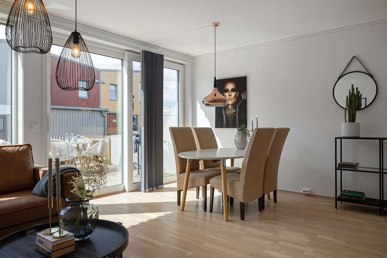 Home Window Tinting: Heat, UV, Privacy